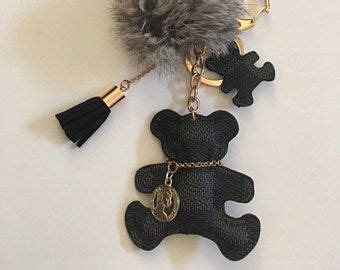 louis vuitton sleutelhanger beertje